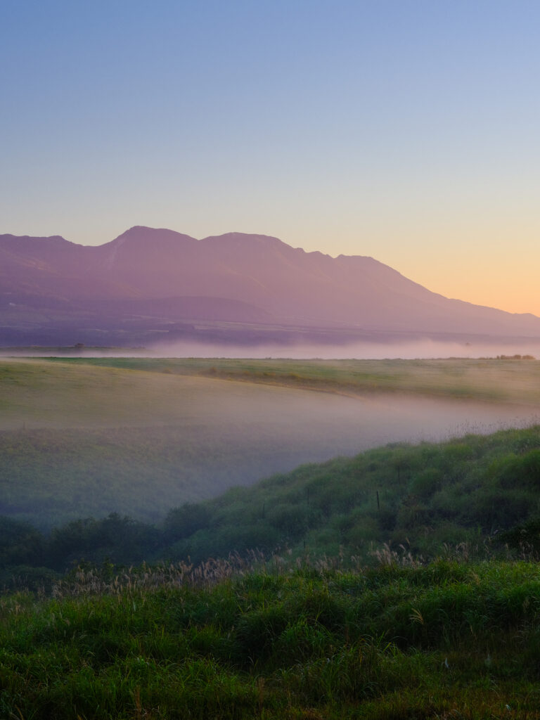 11/11（水）～11/29（日）川上信也写真展「九州の朝　IN THE MORNING LIGHT」を開催します。